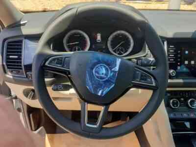 התקנה של קוקפיט וירטואלי (התקנת AID Skoda)