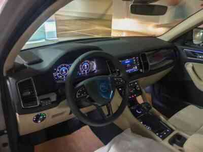 התקנה של קוקפיט וירטואלי (התקנת AID Skoda)